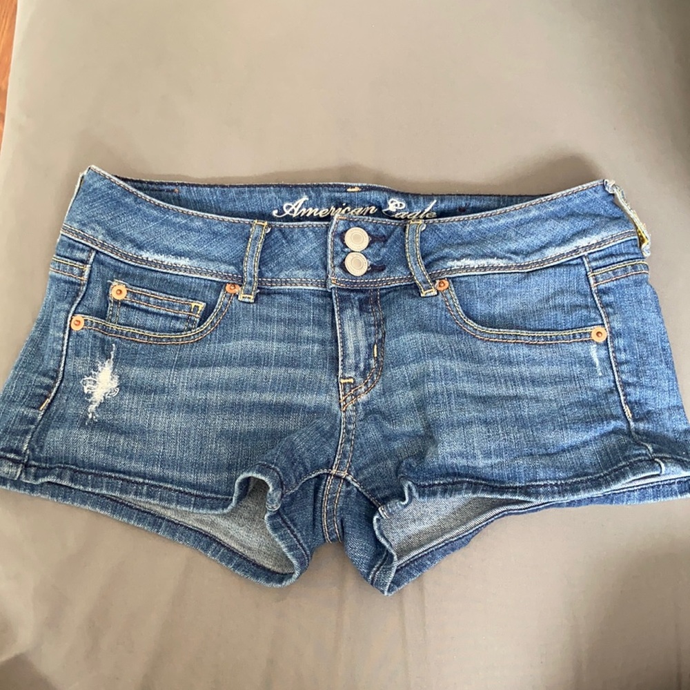 American eagle jean shorts- like new